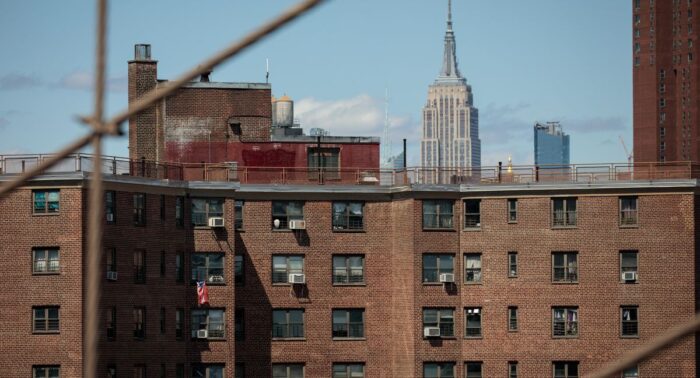 NYC to give free high-speed internet to public housing residents