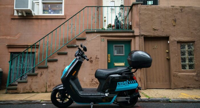 Shared e-moped markets are growing — but not in the US. Why not?